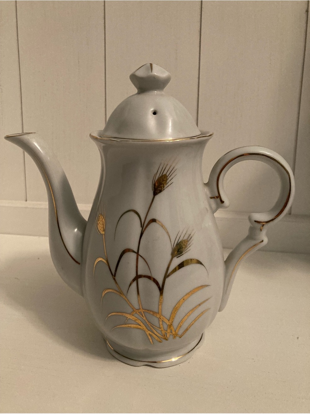 Vintage Golden Wheat Fine China Lidded Teapot - White with Metallic Gold Design
